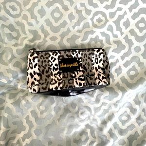 Betsy Johnson zipper bag